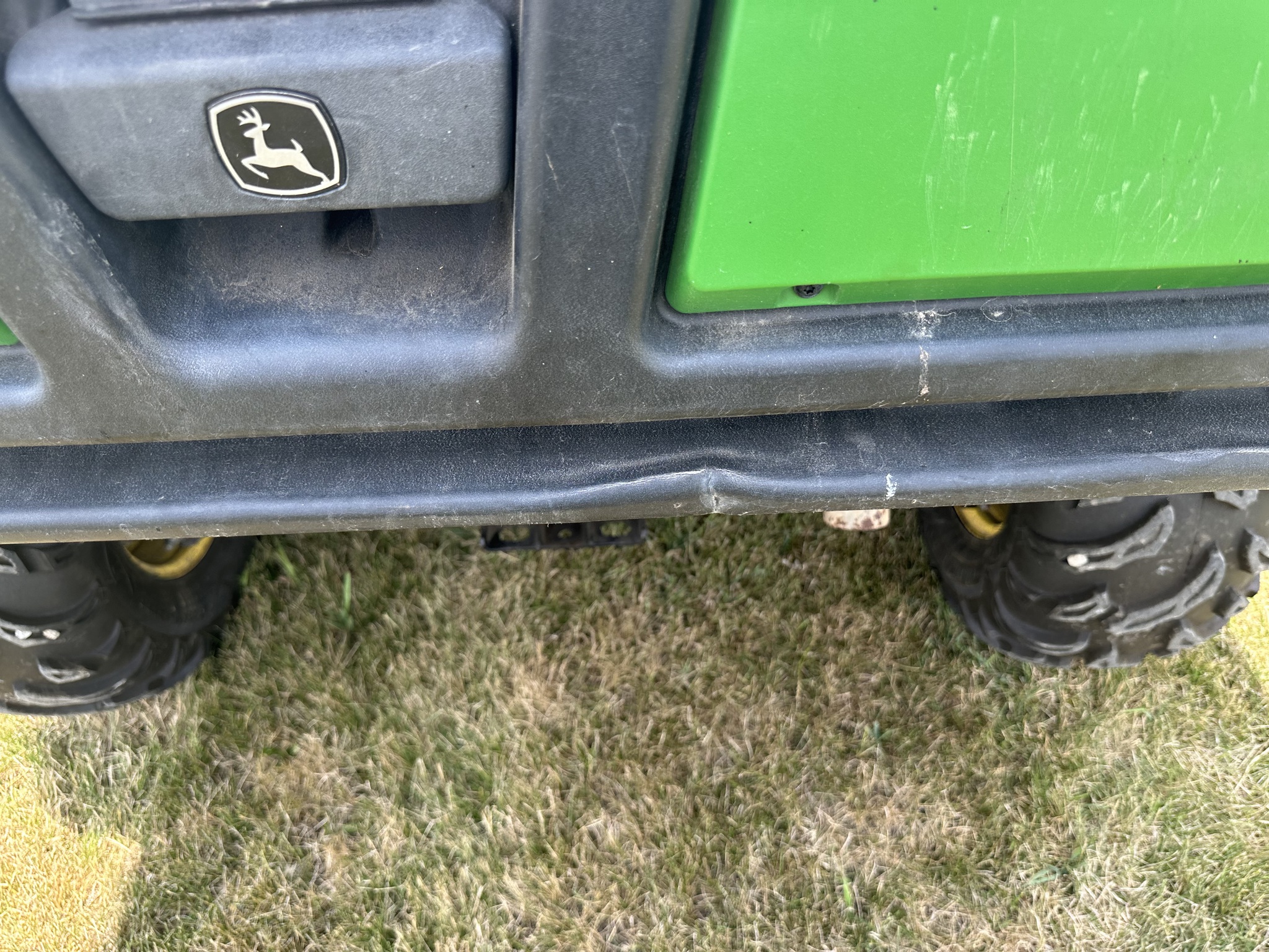  2018 John Deere XUV 825M at Heritage Tractor in Lexington, IL