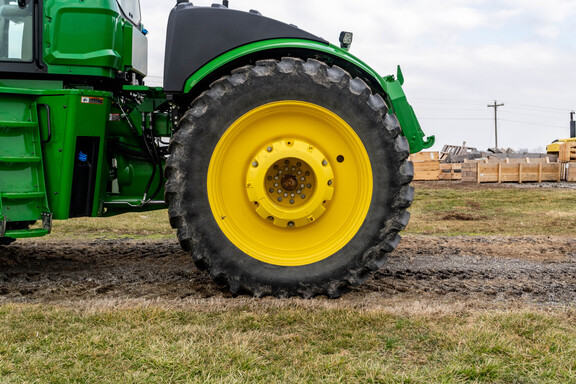 Used 2024 John Deere 9R 440 Articulated 4WD Tractors at Koenig Equipment in Greensburg, IN - Photo9