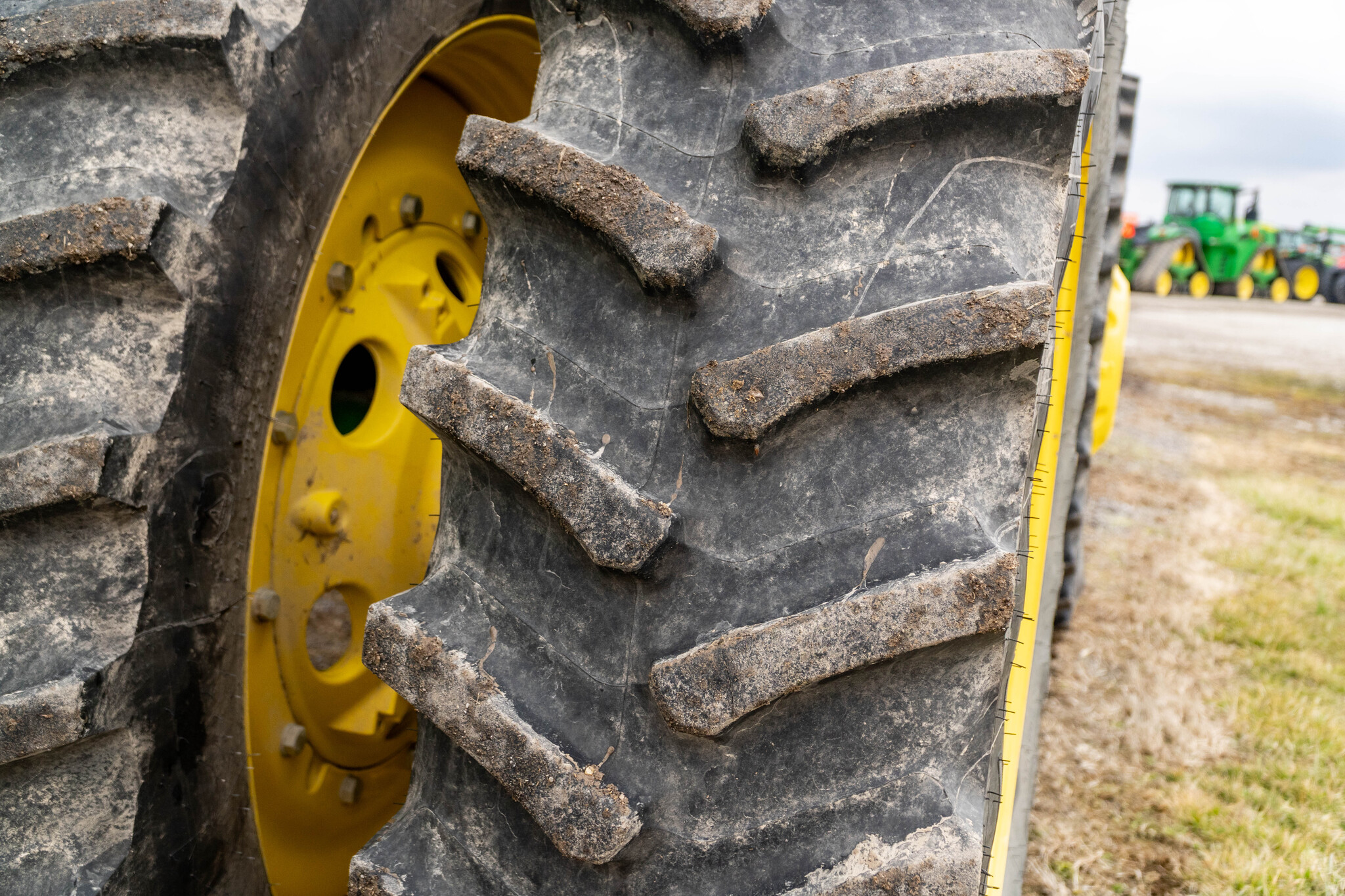 Used 2024 John Deere 9R 440 Articulated 4WD Tractors at Koenig Equipment in Greensburg, IN - PhotoXL11