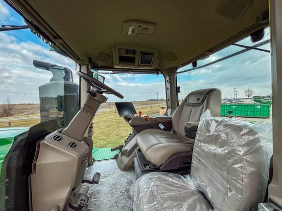 Used 2024 John Deere 9R 440 Articulated 4WD Tractors at Koenig Equipment in Greensburg, IN - Photo25