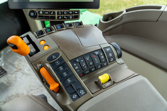 Used 2024 John Deere 9R 440 Articulated 4WD Tractors at Koenig Equipment in Greensburg, IN - Photo28