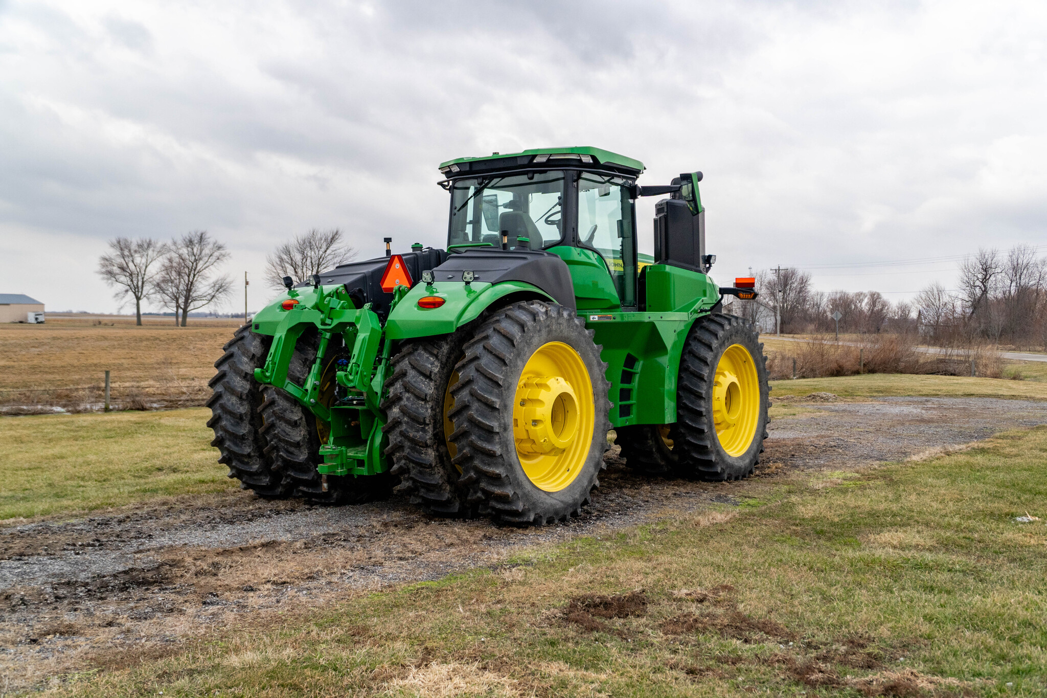Used 2024 John Deere 9R 440 Articulated 4WD Tractors at Koenig Equipment in Greensburg, IN - PhotoXL4