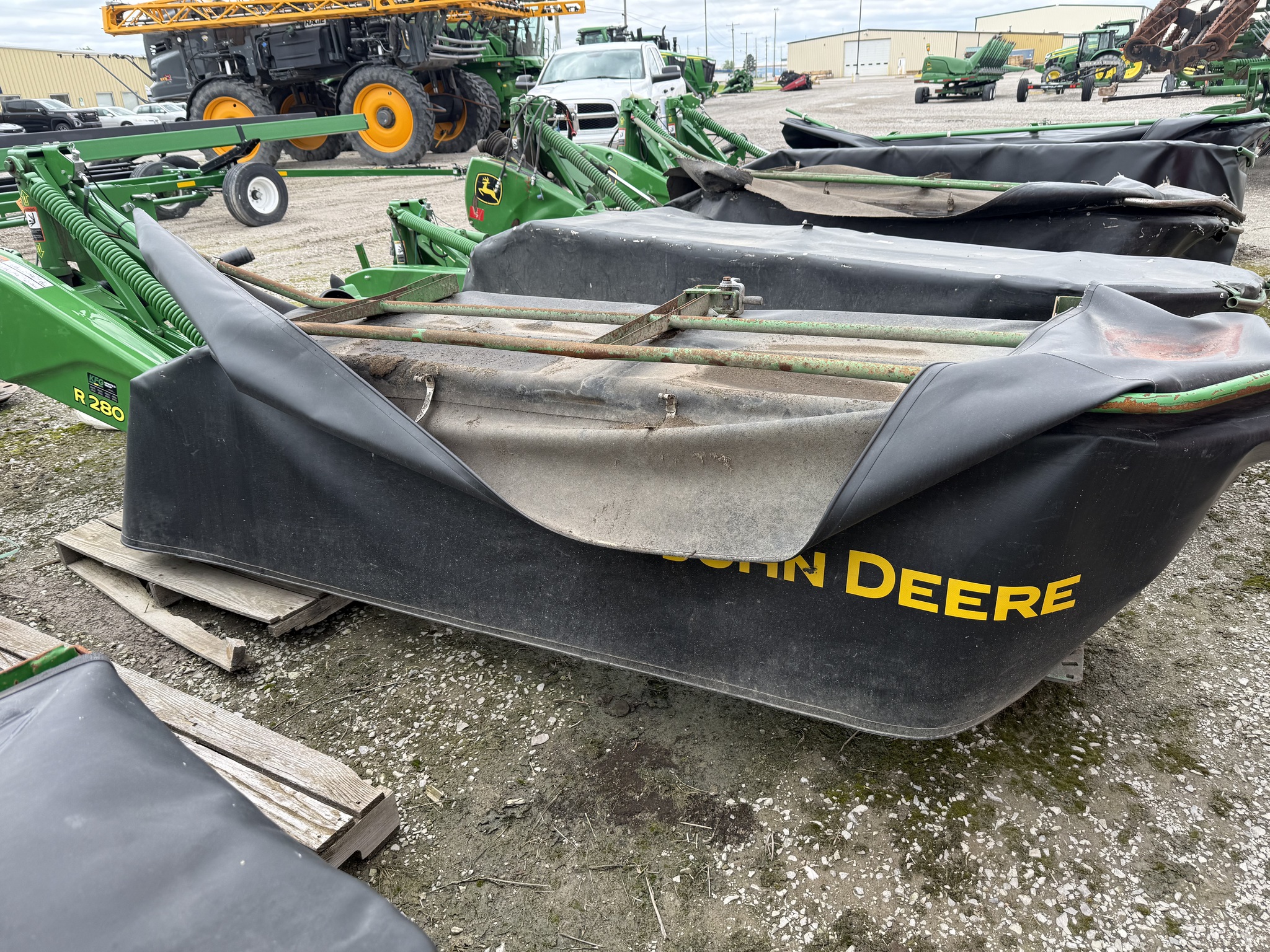2023 John Deere R280 Image 8