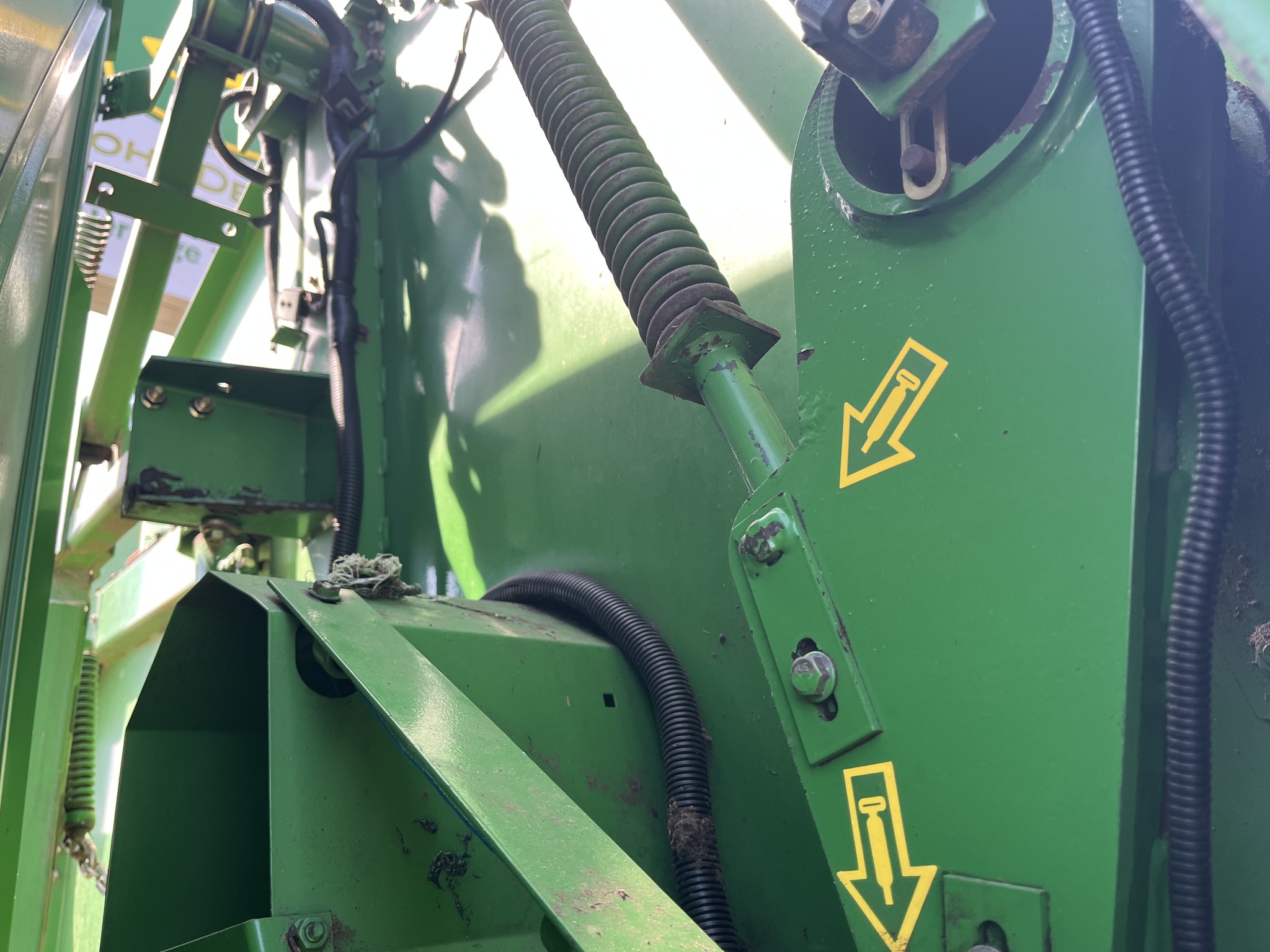  2000 John Deere 566 at Heritage Tractor in Lockwood, MO