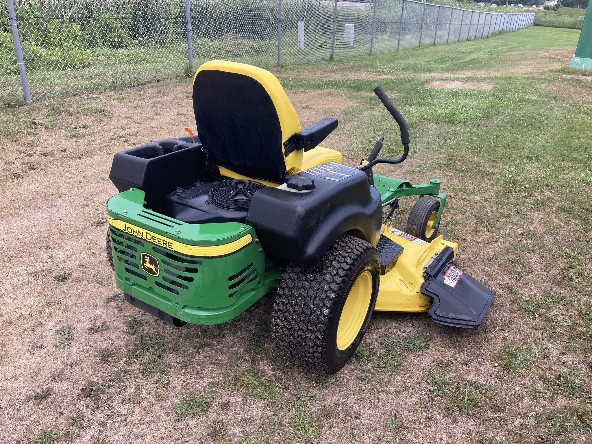 2010 John Deere Z465 Image 3