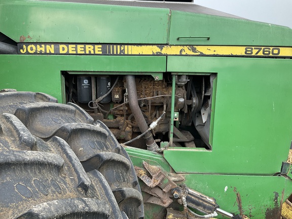 Photo of 1991 John Deere 8760