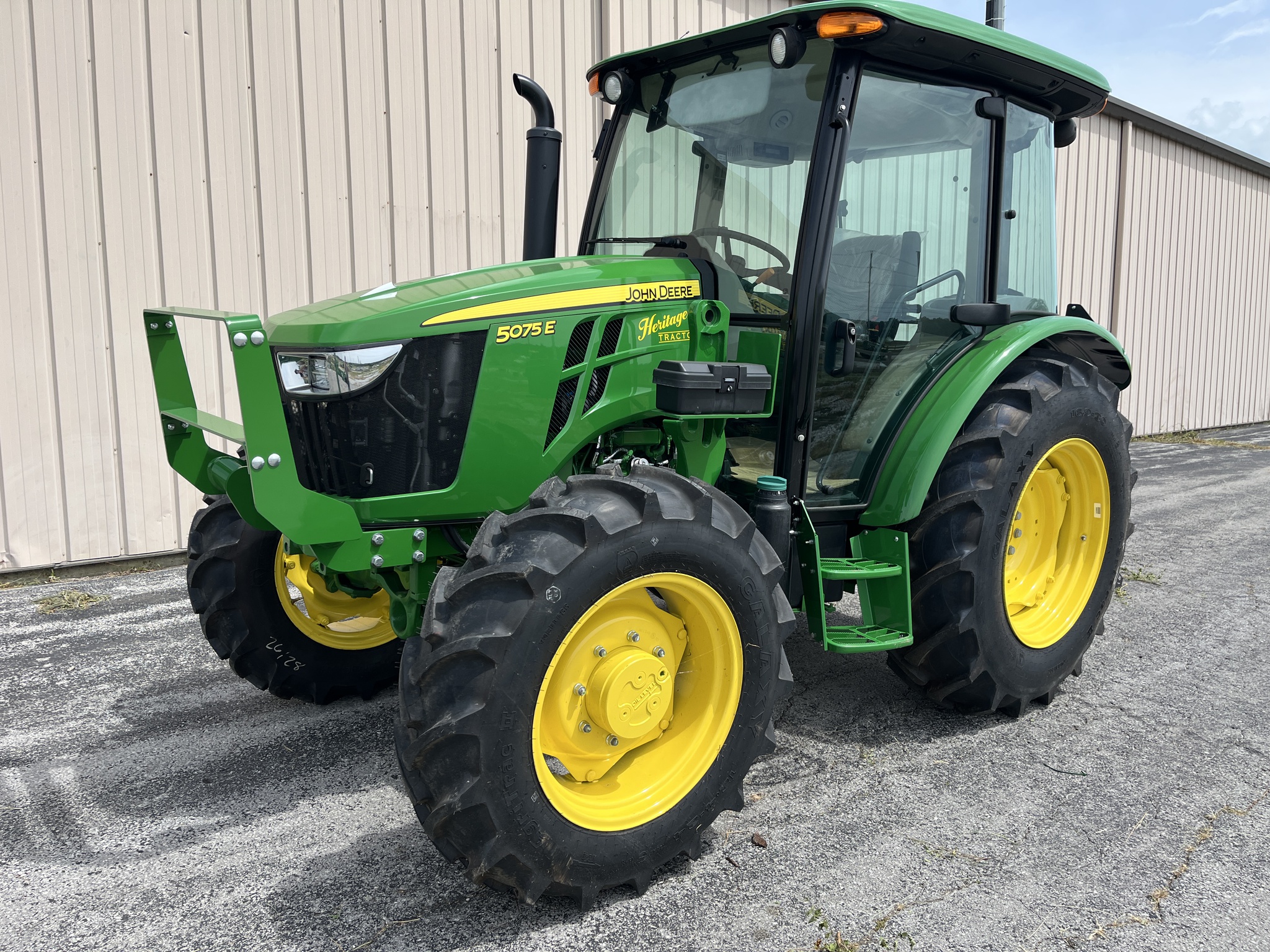  2024 John Deere 5075E at Heritage Tractor in Rogersville, MO