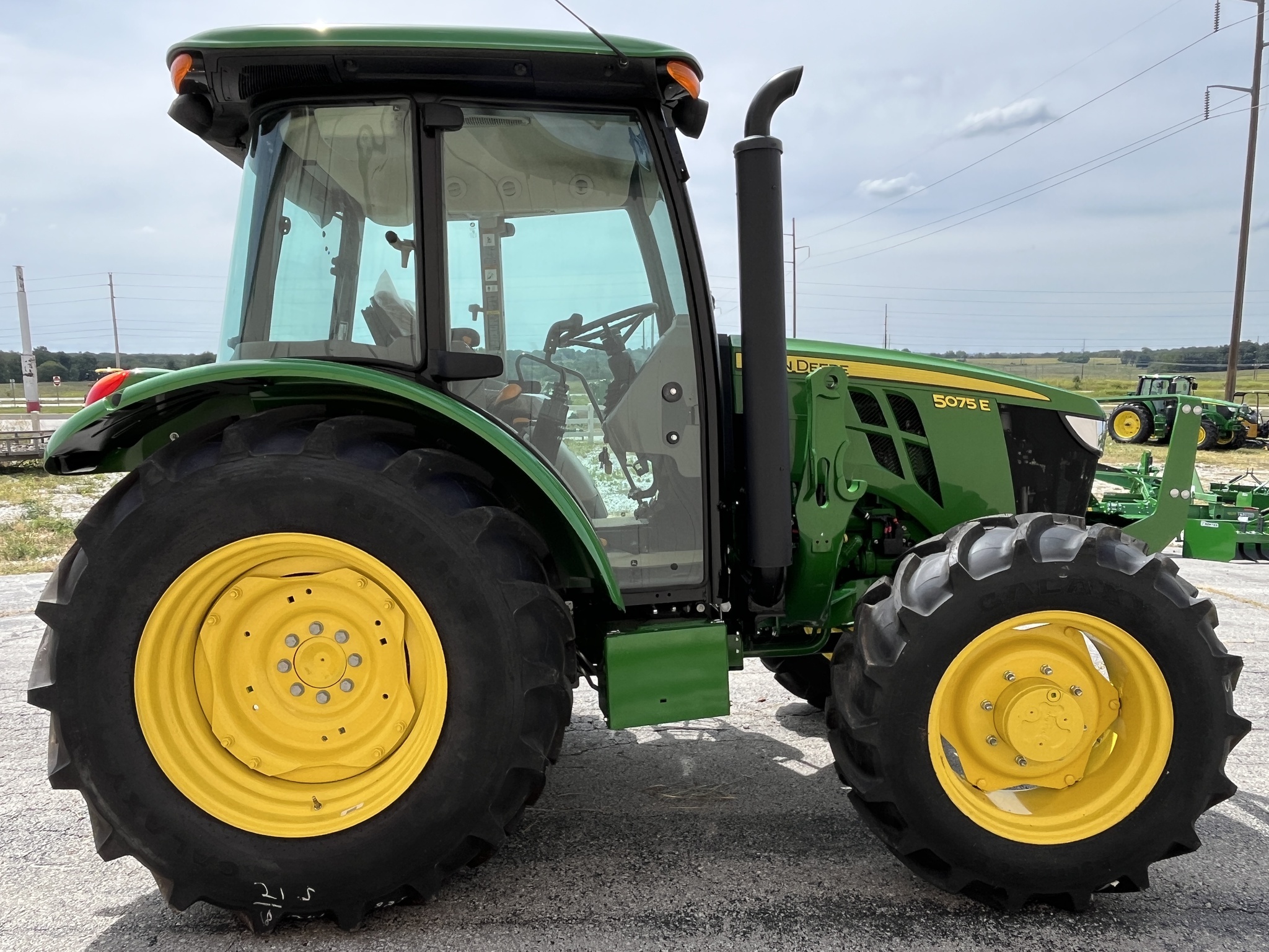  2024 John Deere 5075E at Heritage Tractor in Rogersville, MO