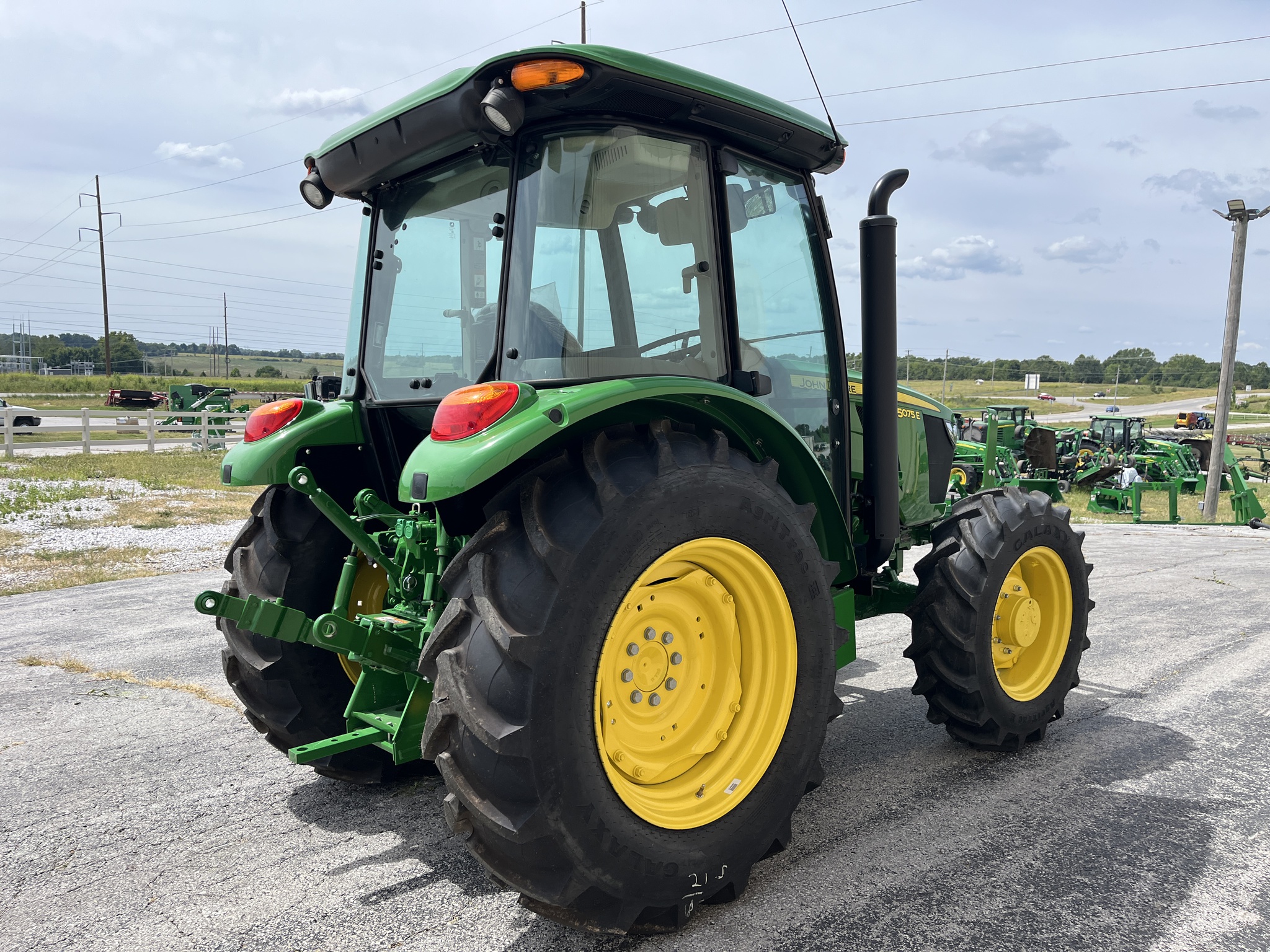  2024 John Deere 5075E at Heritage Tractor in Rogersville, MO