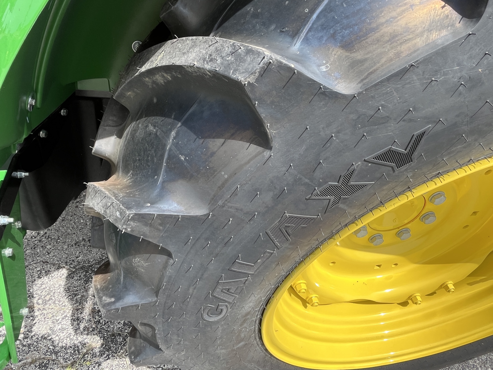  2024 John Deere 5075E at Heritage Tractor in Rogersville, MO