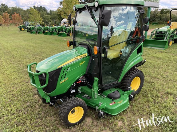 Photo of 2024 John Deere 1025R