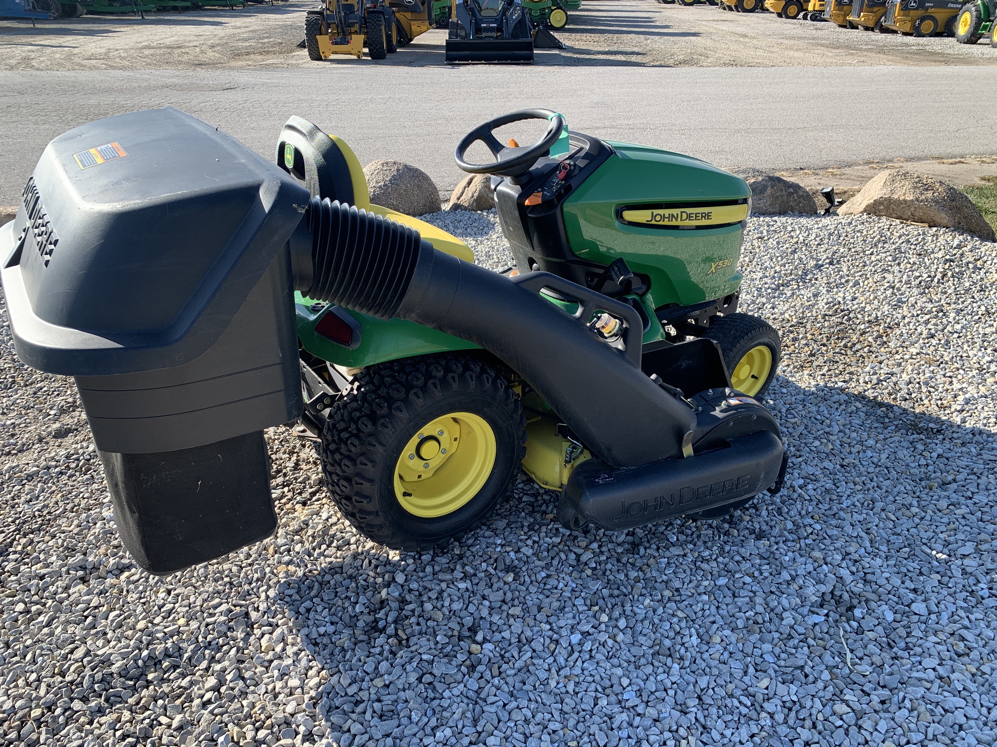 2011 John Deere X530 Image 4