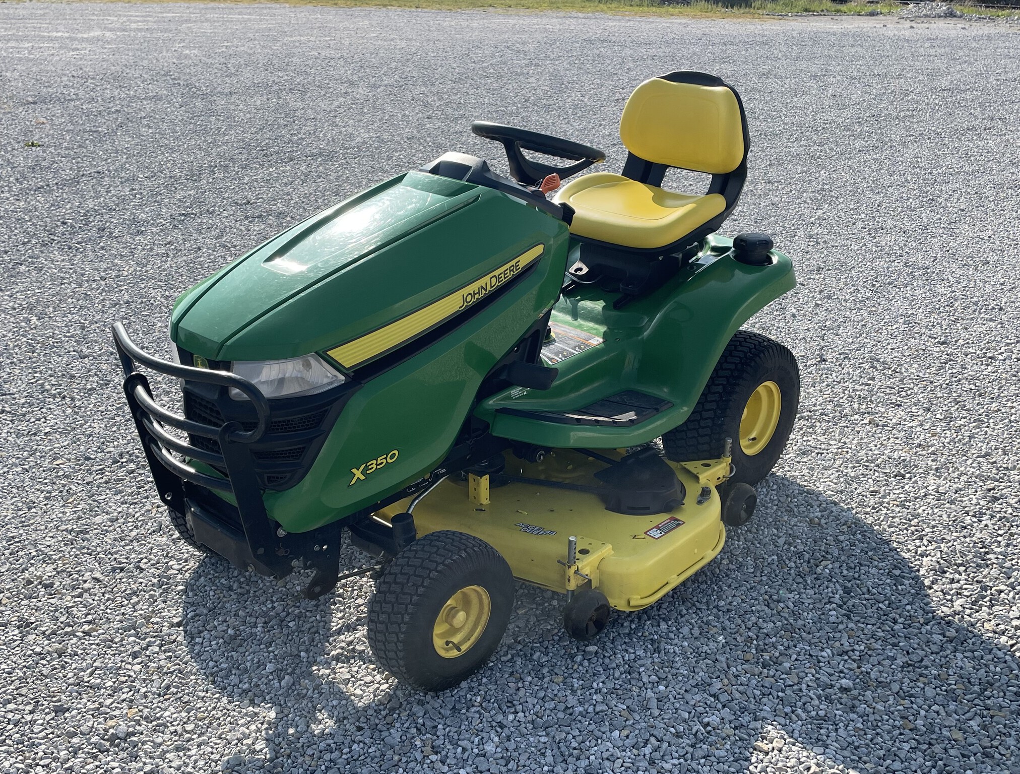2022 John Deere X350 Image 1