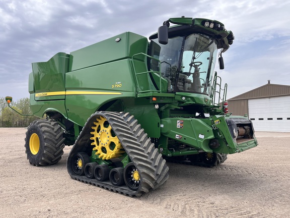 2024 John Deere S790 - Photo1