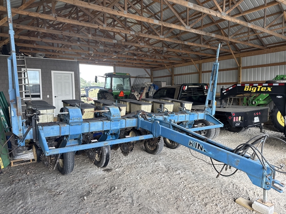 1998 Kinze PT