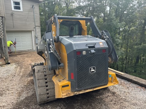 2023 John Deere 331G