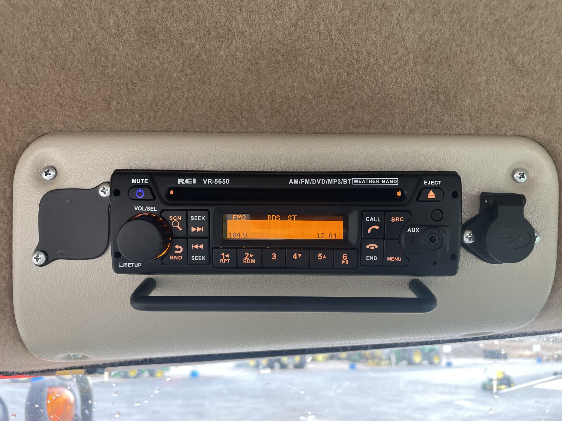 2024 John Deere W170 Image 26