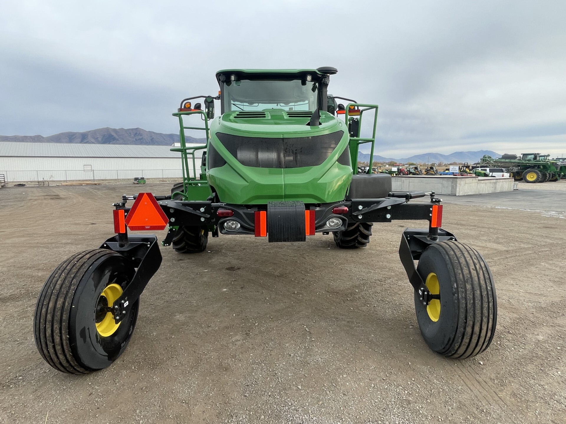 2024 John Deere W170 Image 4