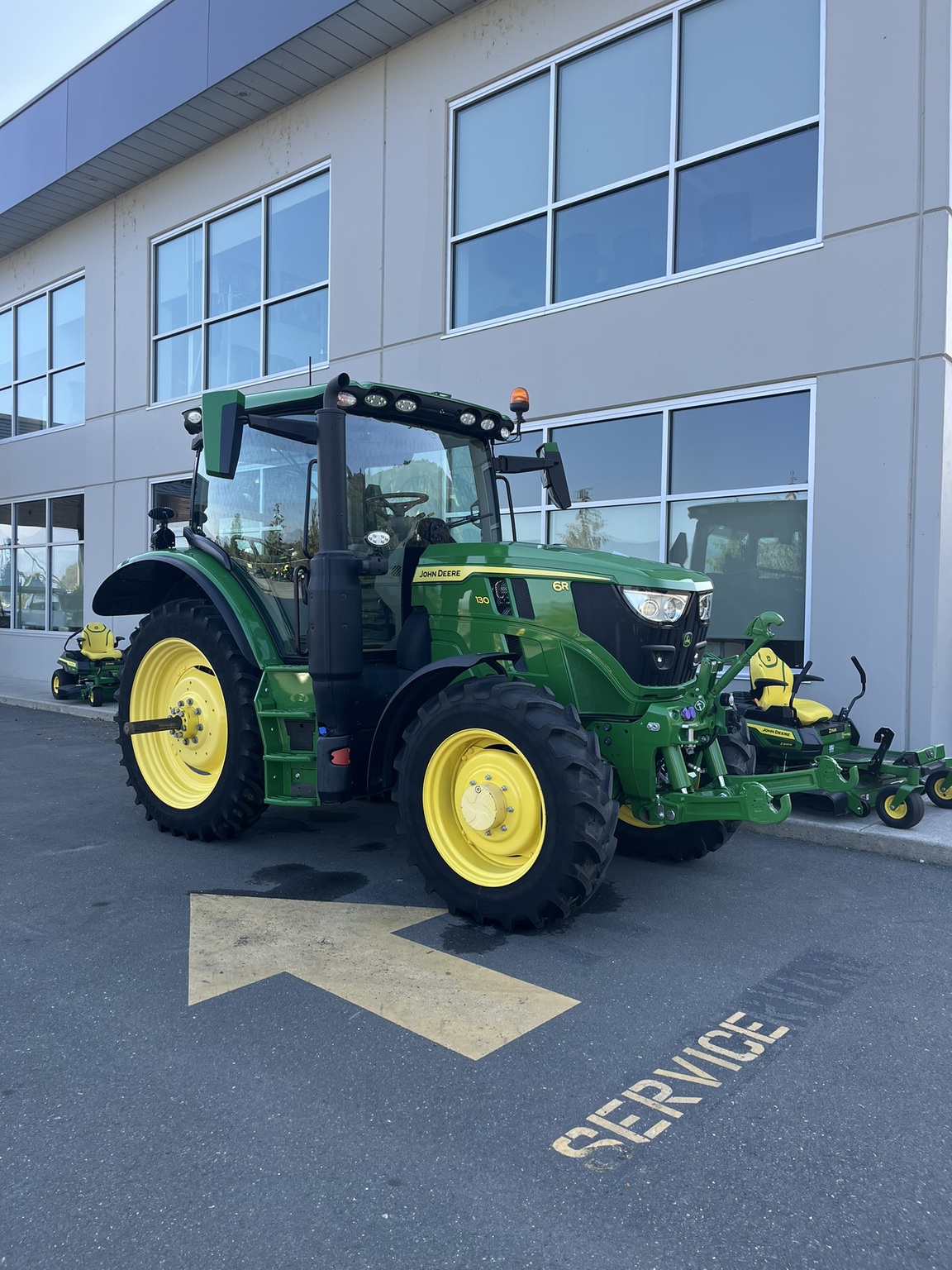 2023 John Deere 6R 130 Image 1