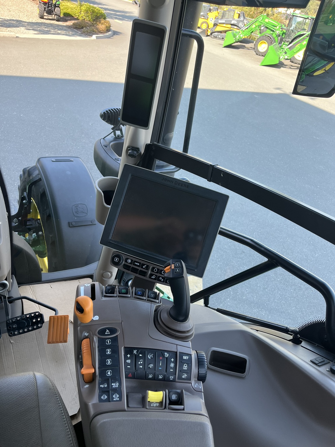 2023 John Deere 6R 130 Image 11
