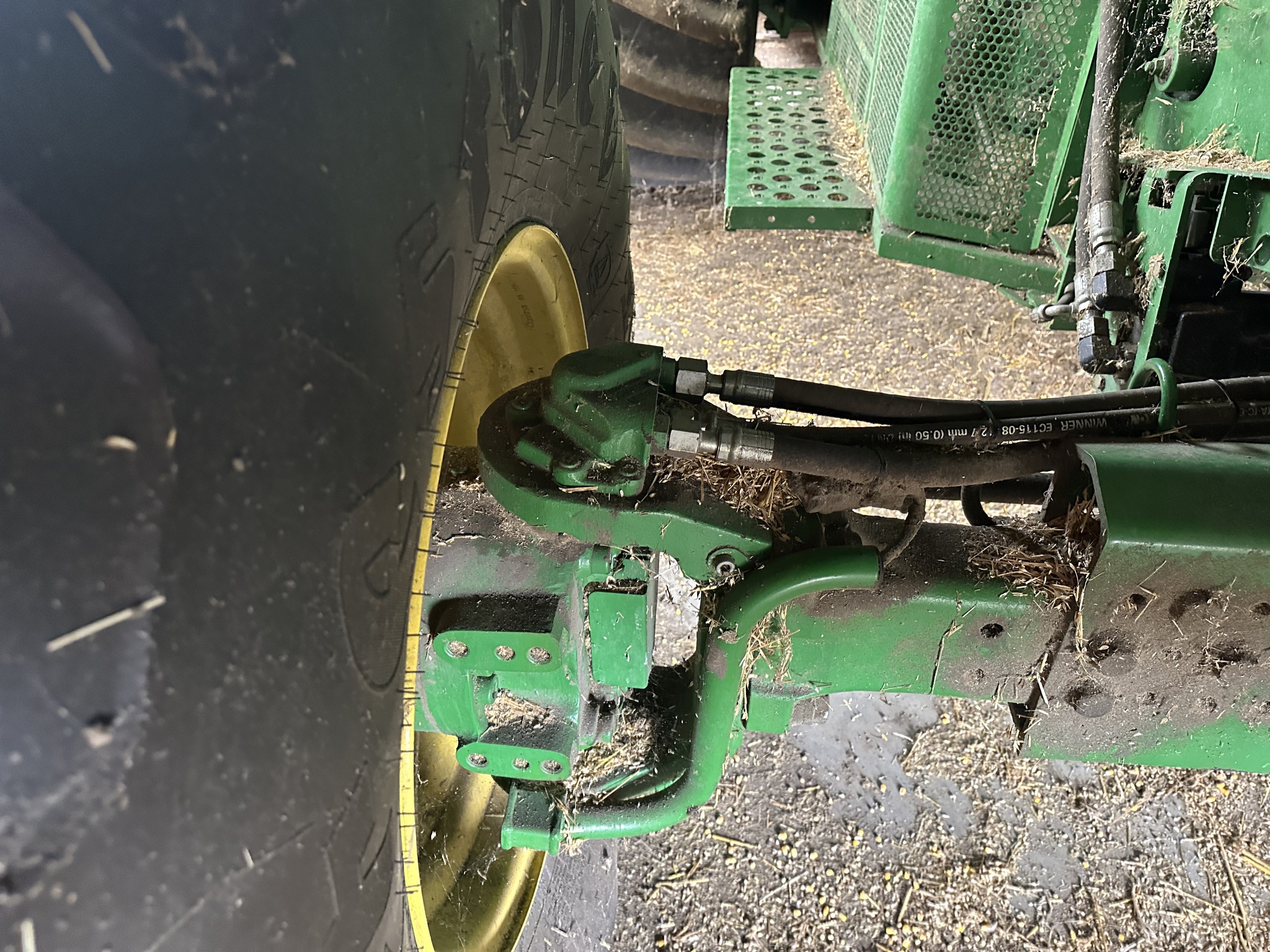2015 John Deere S670 Image 6