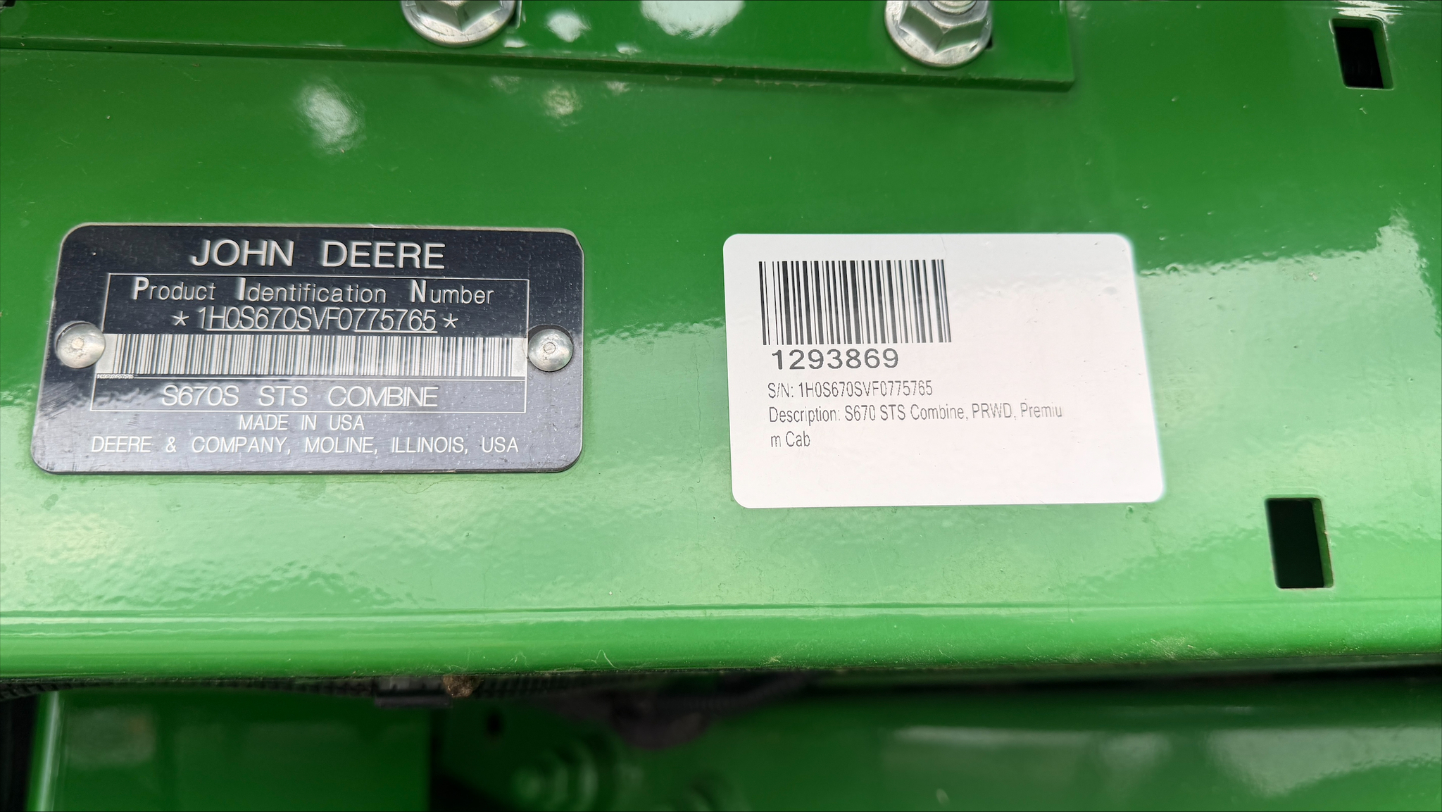 2015 John Deere S670 Image 7