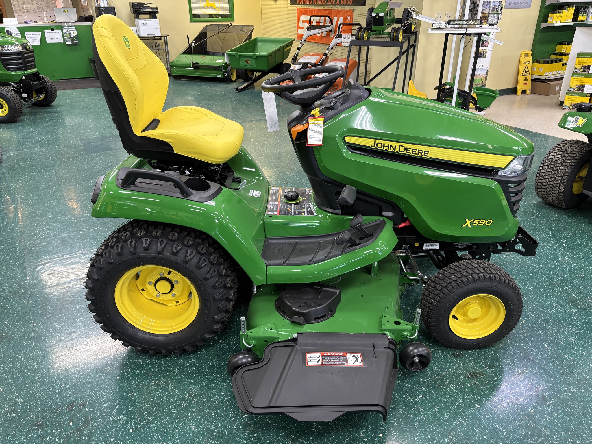 2025 John Deere X590 Image 2