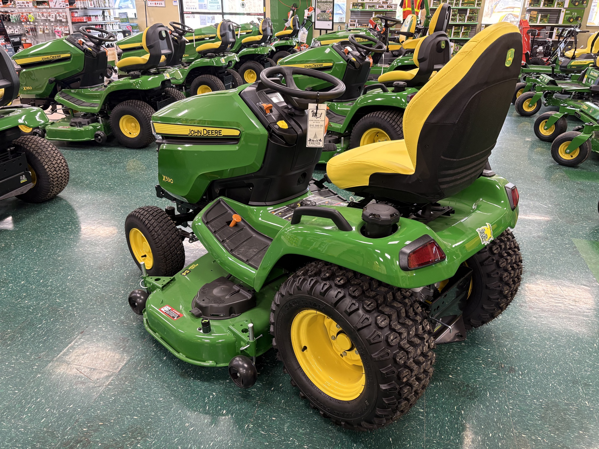 2025 John Deere X590 Image 5