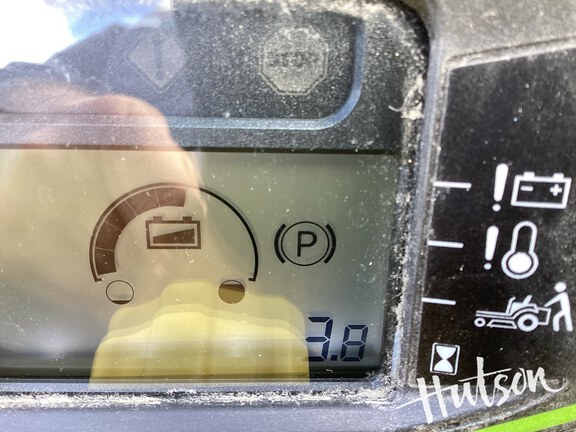 Photo of 2024 John Deere Z370R ELECTRIC