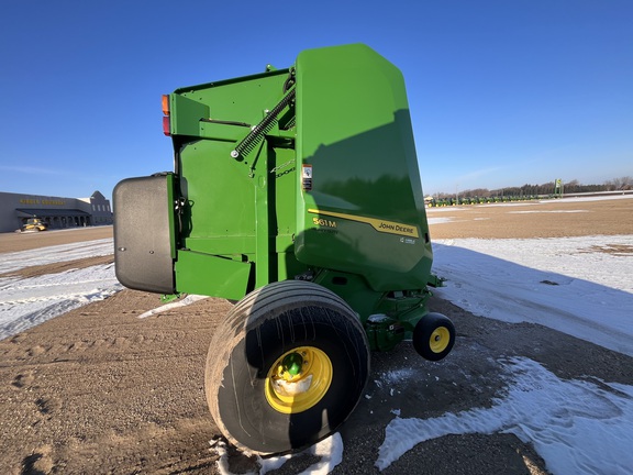 2024 John Deere 561M - Photo4
