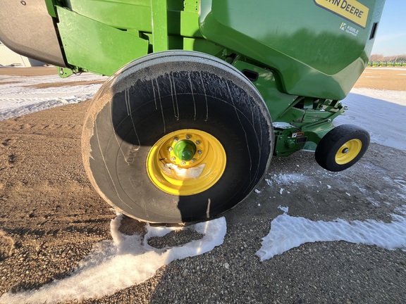 2024 John Deere 561M - Photo11