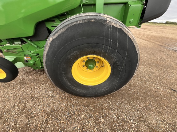 2024 John Deere 561M - Photo9