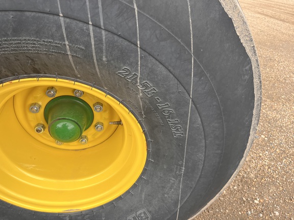 2024 John Deere 561M - Photo10