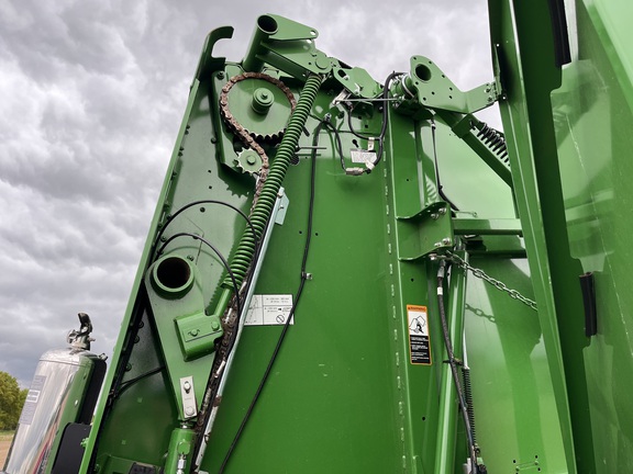 2024 John Deere 561M - Photo21