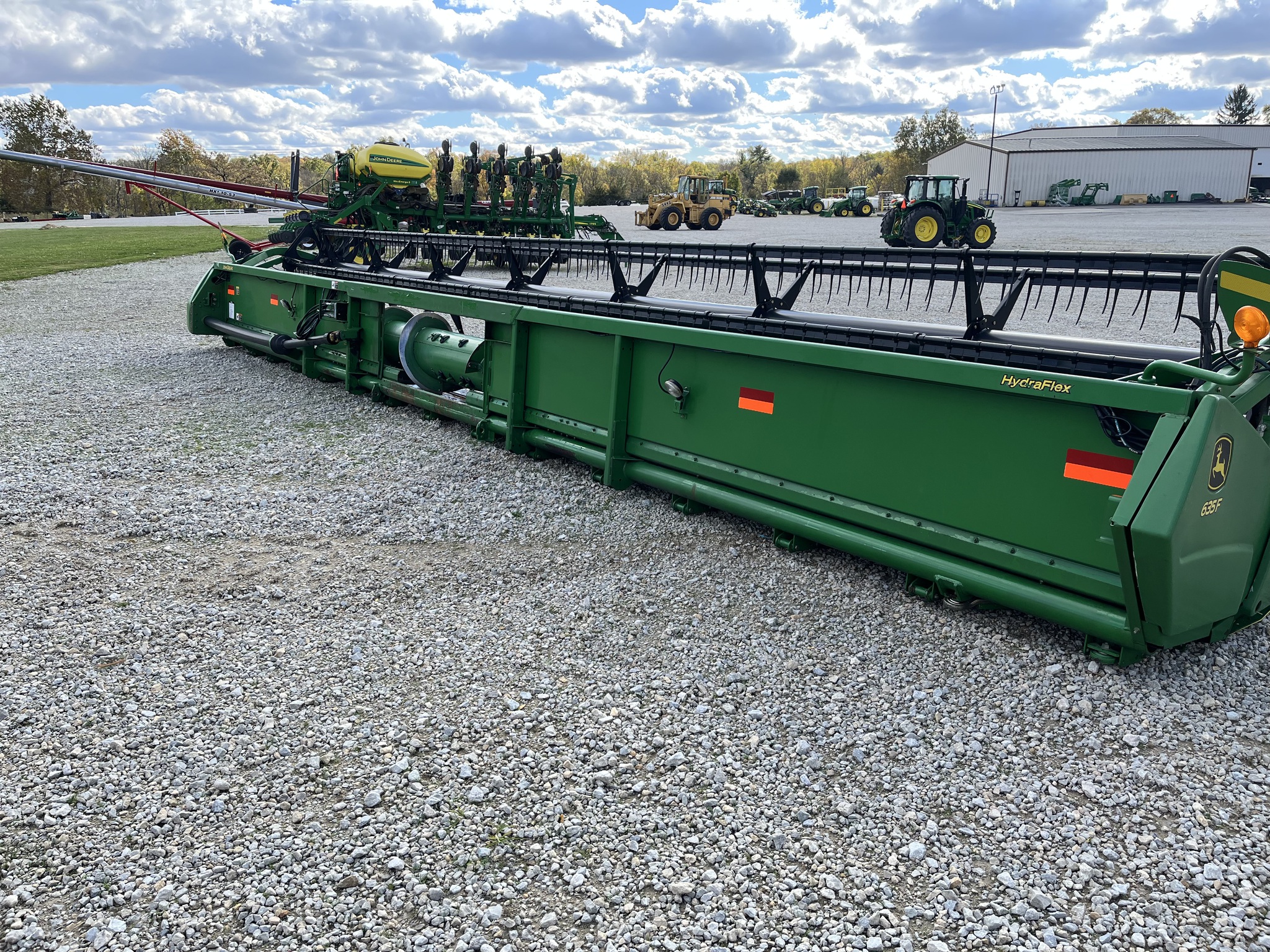 2009 John Deere 635F Image 5