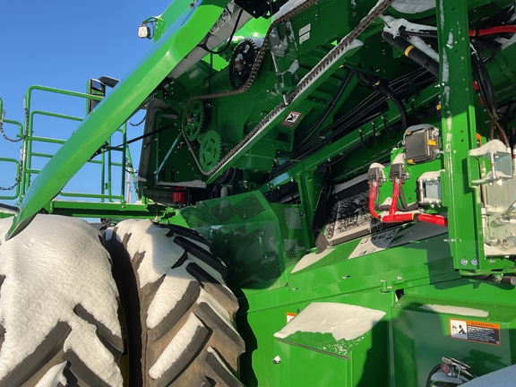Used 2025 John Deere S7 800 Combines at Horizon Ag & Turf in Westlock, AB - Photo7