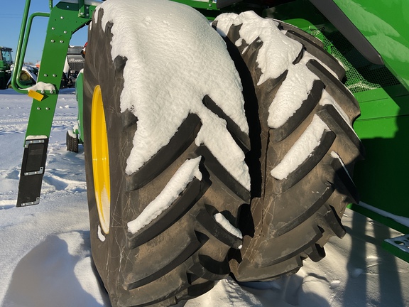 Used 2025 John Deere S7 800 Combines at Horizon Ag & Turf in Westlock, AB - Photo11