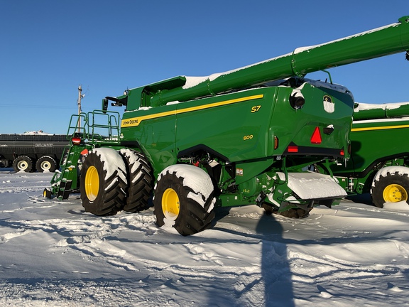 Used 2025 John Deere S7 800 Combines at Horizon Ag & Turf in Westlock, AB - Photo3