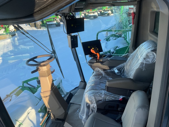 Used 2025 John Deere S7 800 Combines at Horizon Ag & Turf in Westlock, AB - Photo16