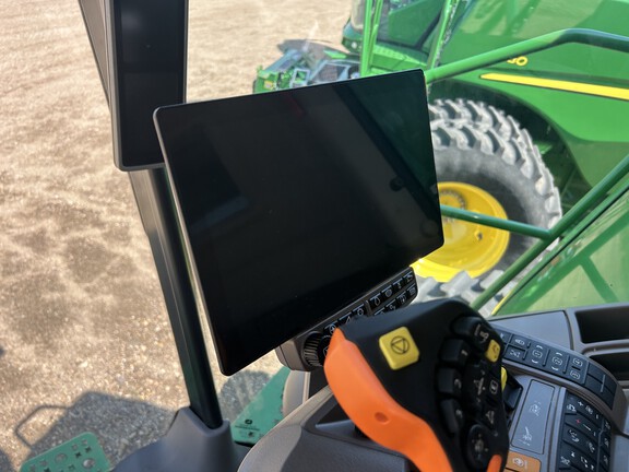 2023 John Deere S760 (10th thumbnail)
