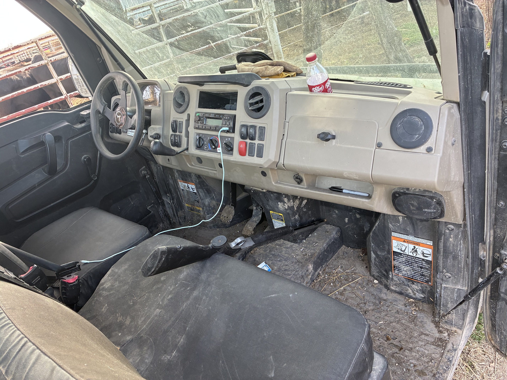 2023 John Deere XUV 835R Image 8