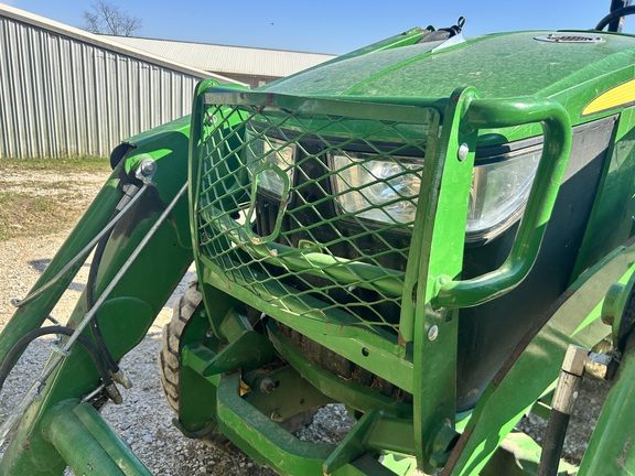 Photo of 2015 John Deere 4066R