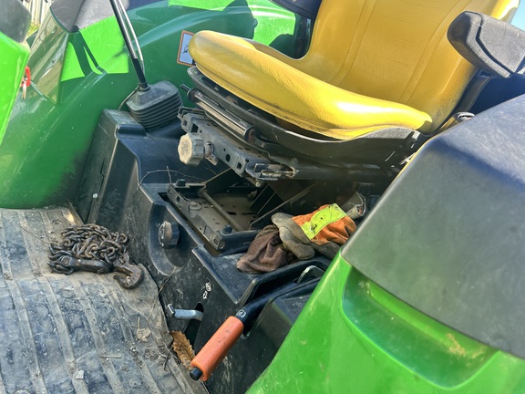 Photo of 2015 John Deere 4066R
