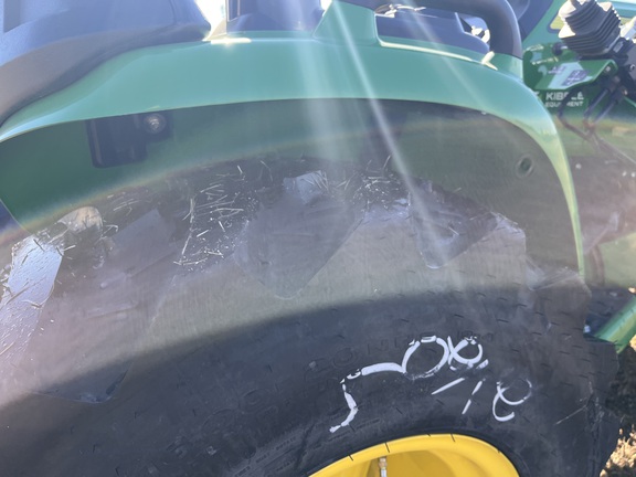 2025 John Deere 3038E - Photo16