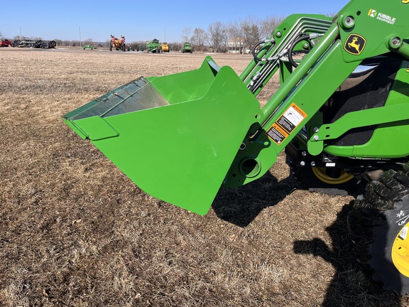 2025 John Deere 3038E - Photo31