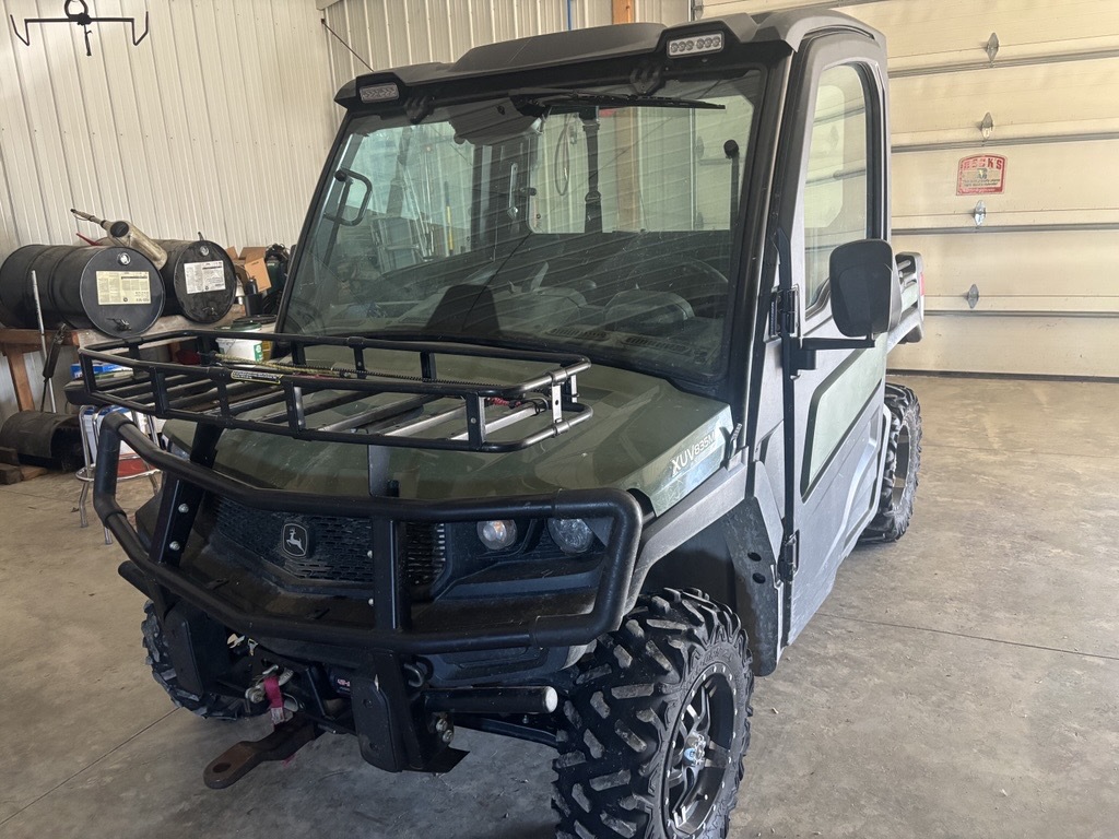 2022 John Deere XUV 835M Image 2