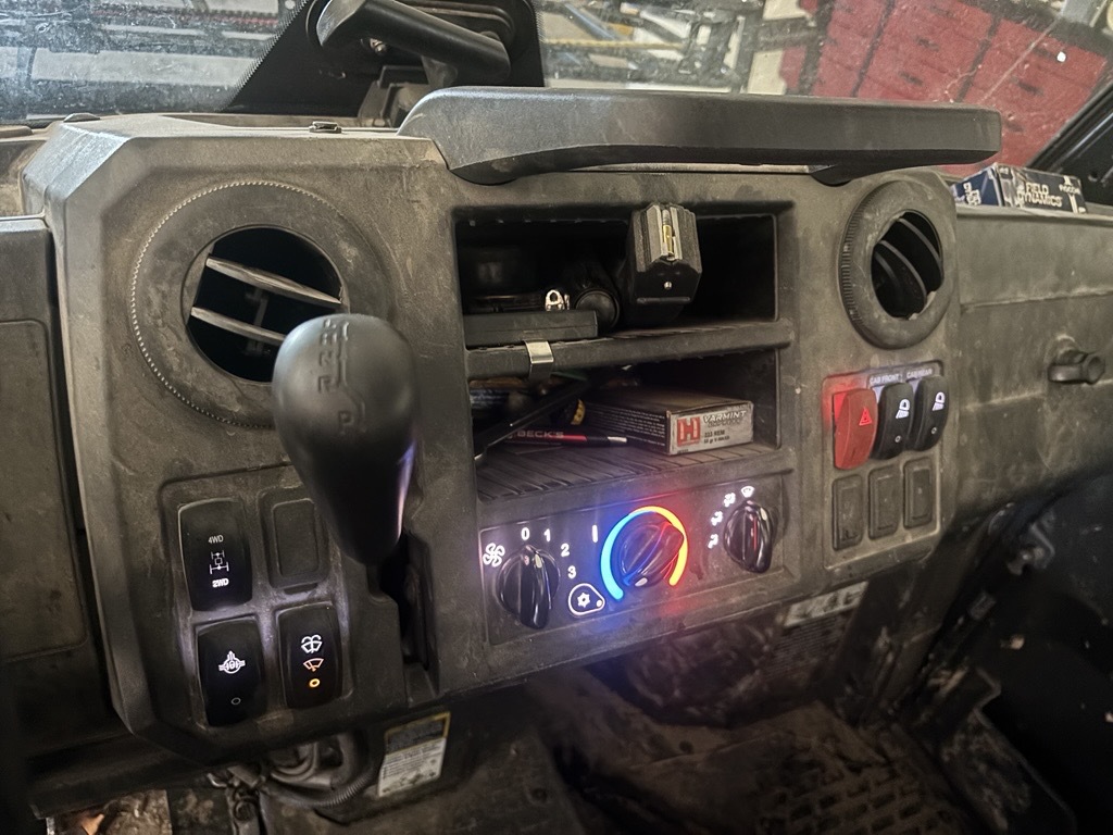 2022 John Deere XUV 835M Image 9