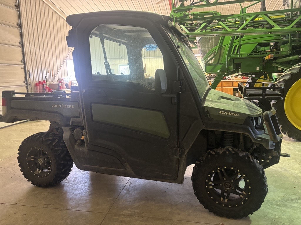 2022 John Deere XUV 835M Image 3