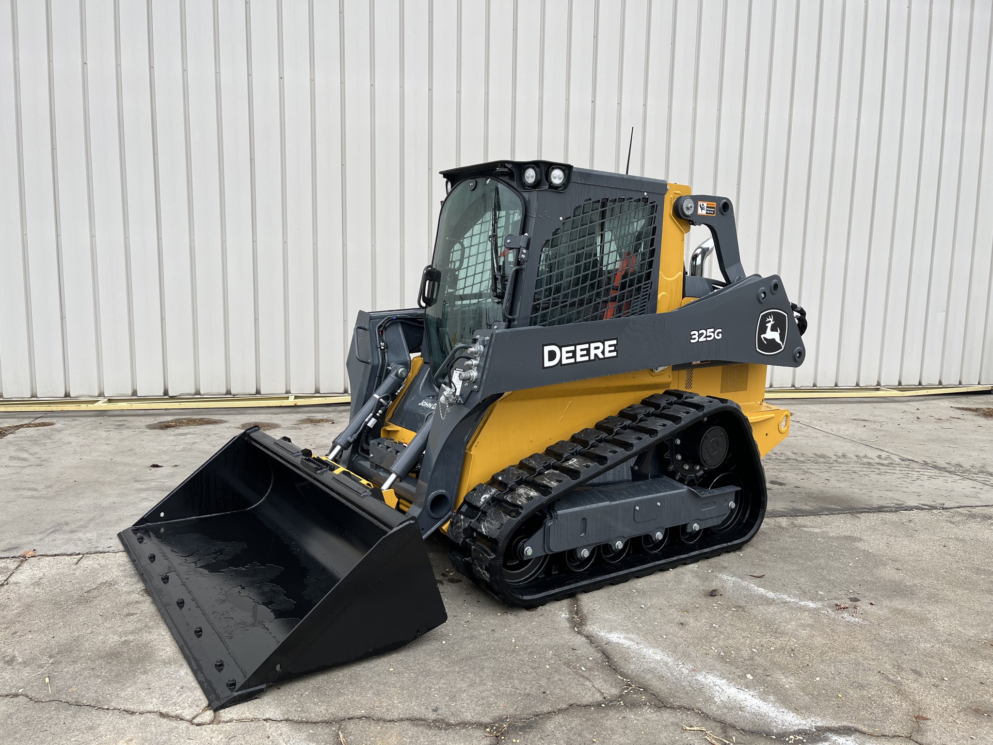 2025 John Deere 325G Image 1