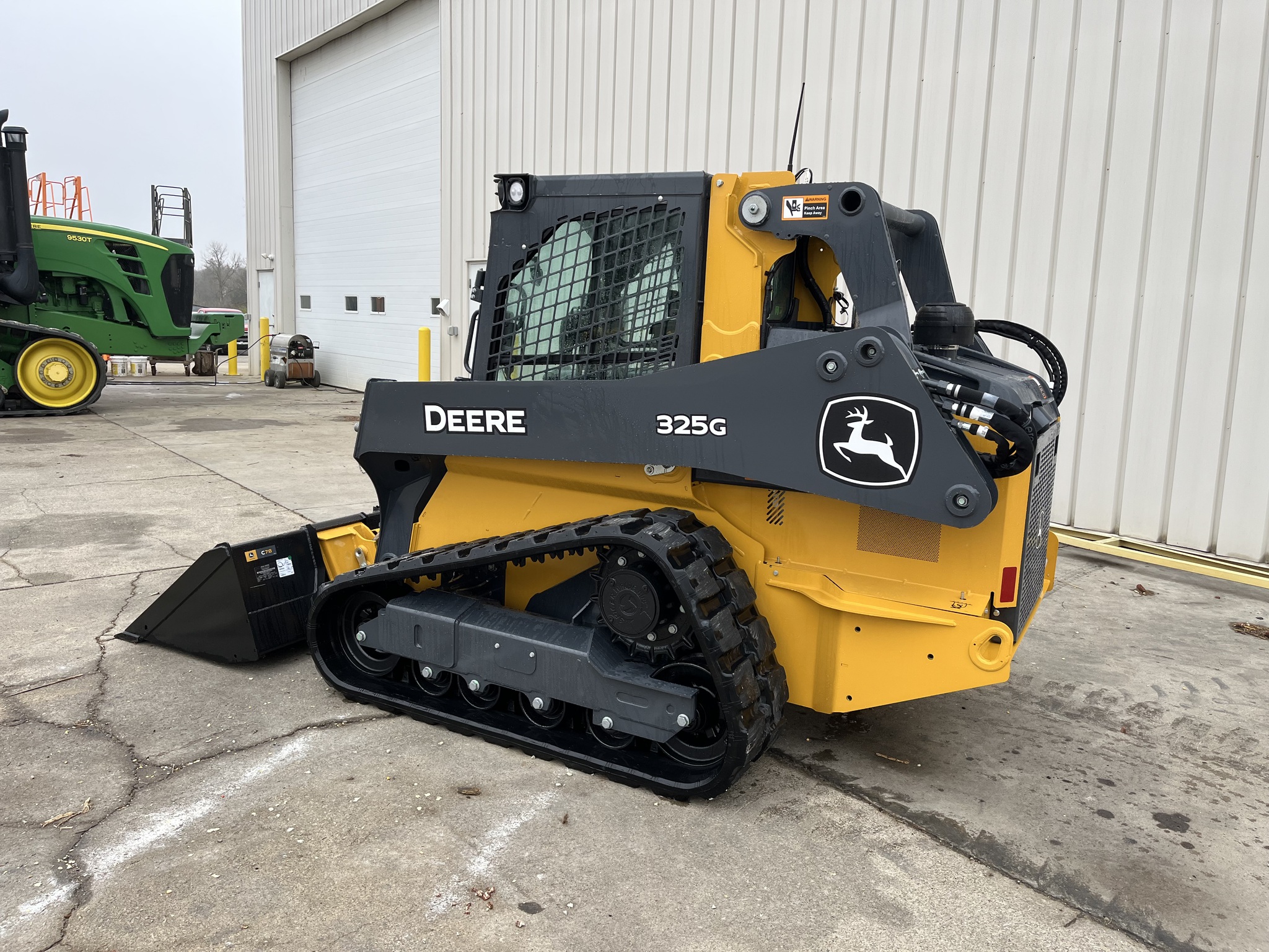 2025 John Deere 325G Image 2